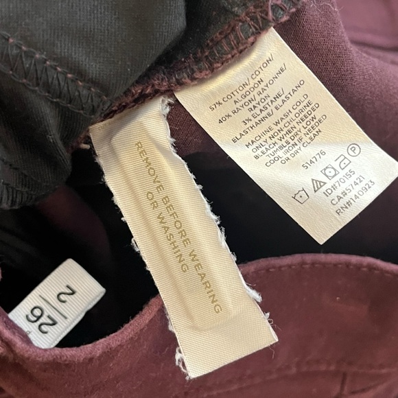 LOFT Made and Loved Burgundy Maroon Soft Skinny Pants Jeans size 2P | 26 Petite - Picture 8 of 8